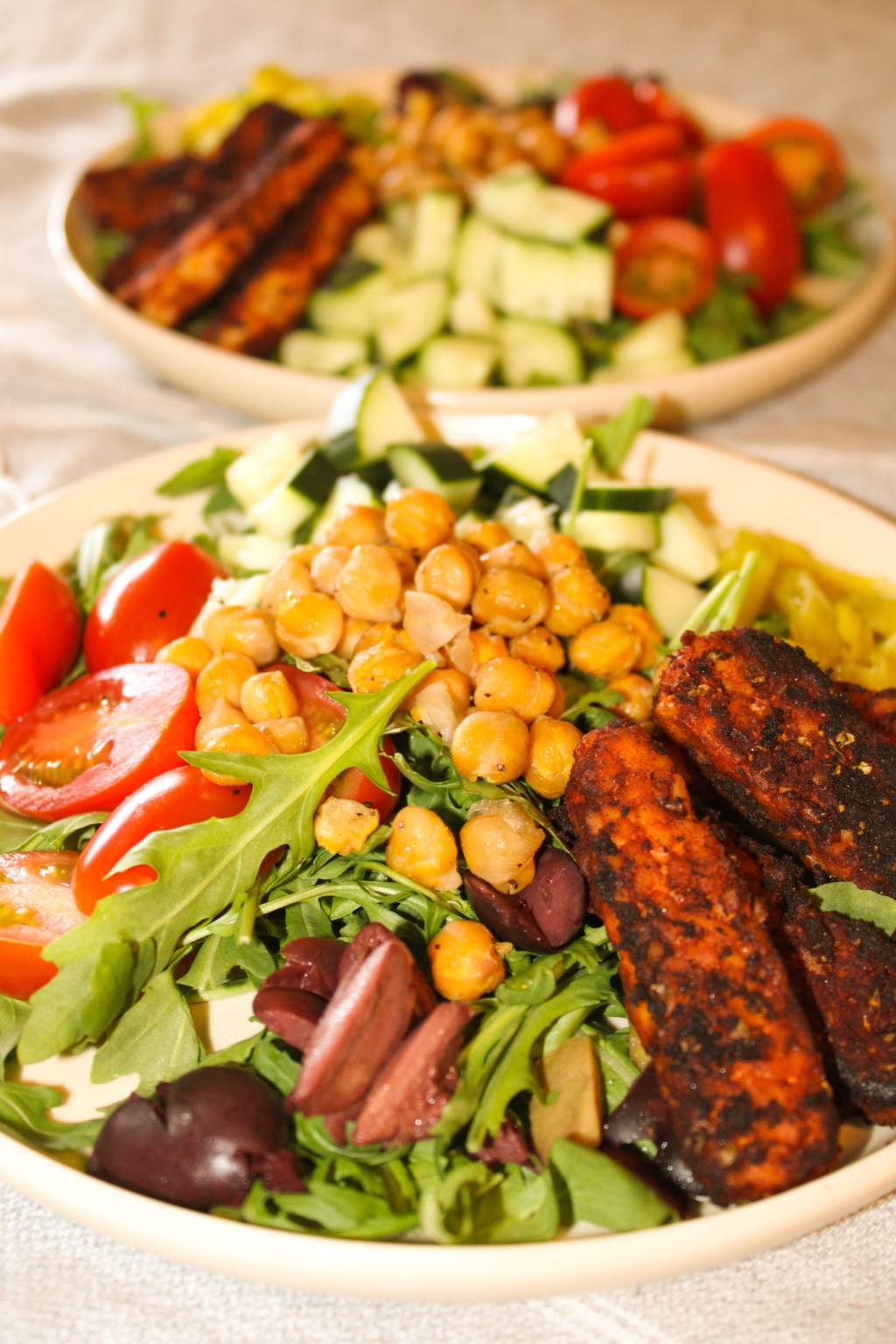 Greek Salad with Blackened&nbsp;Tempeh